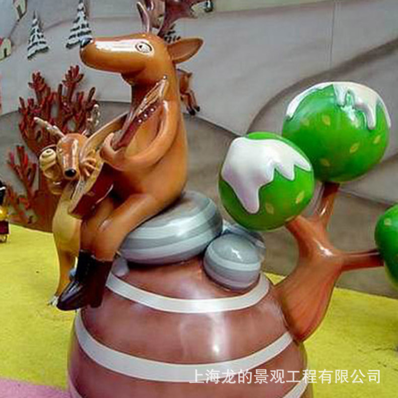 ��������ֱ��ʥ��װ��Ʒʥ����¹�����㳡��԰װ�ε��߿�װ��չʾ