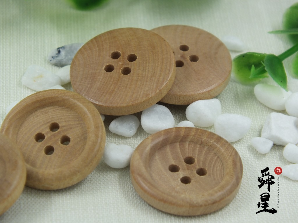 供应茶木质木头纽扣大号木头纽扣染色木头纽扣纽扣定制纽扣工厂