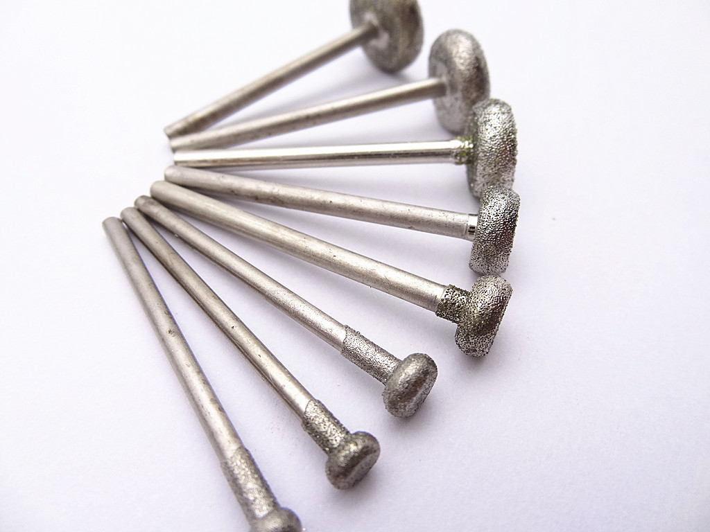 Round E pinhopper rolling 刚 diamond grinding head grinding needle round wheel carving tool jade rough stone grinding and peeling