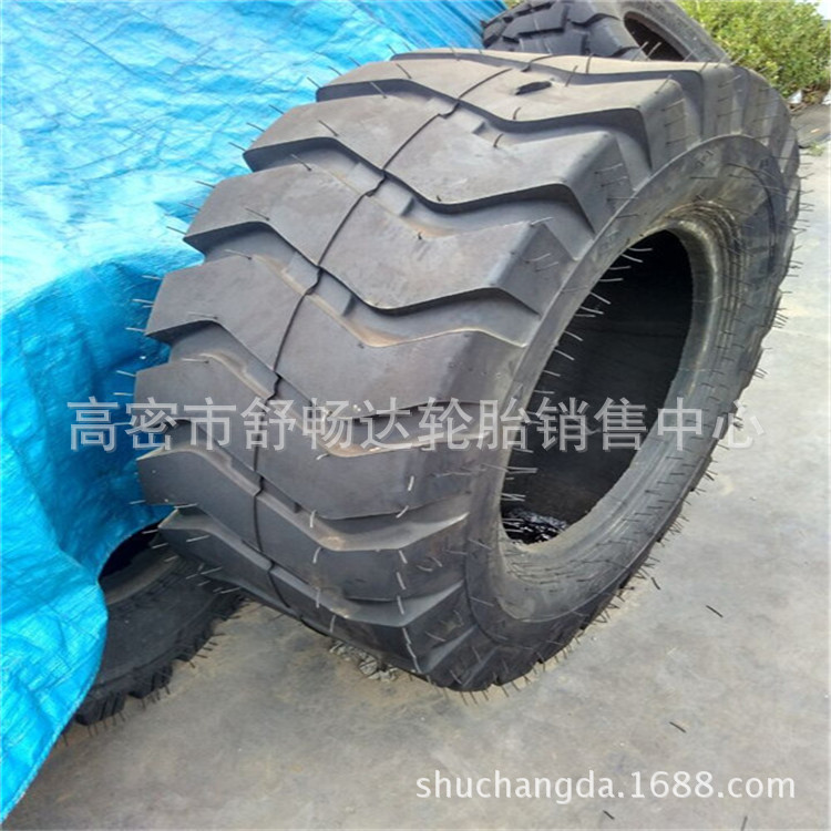 现货供应16.00-24 华鲁 工程机械轮胎16.00-24铲车轮胎装载机轮胎