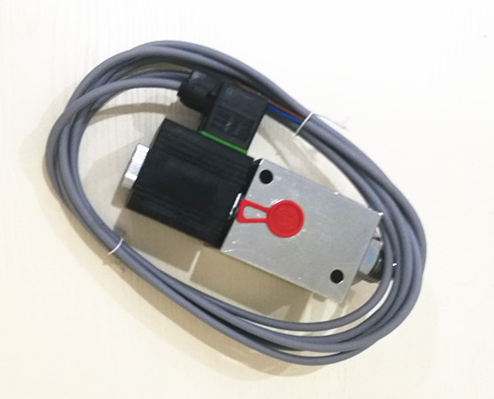 阿特拉斯Atlas copco235 锚杆 台车 备件 润滑油泵 3217866752