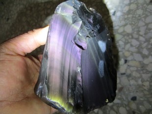 ��Ȼ�ʺ��ۺ���ʯԭʯë�ϵ�����Lˮ�[��