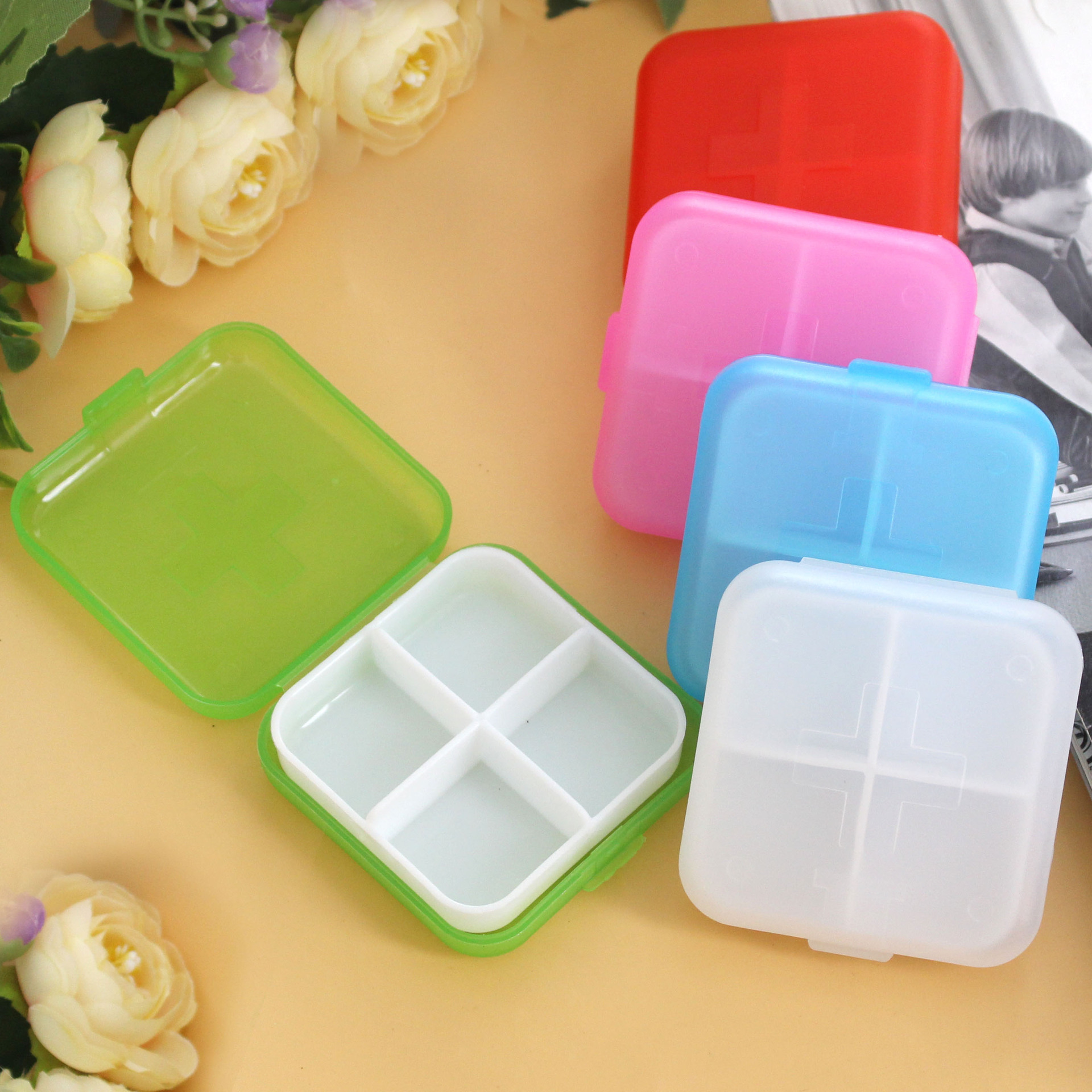 十字四格小藥盒塑料PP藥丸盒塑膠隨身儲物盒零件首飾贈品收納盒子