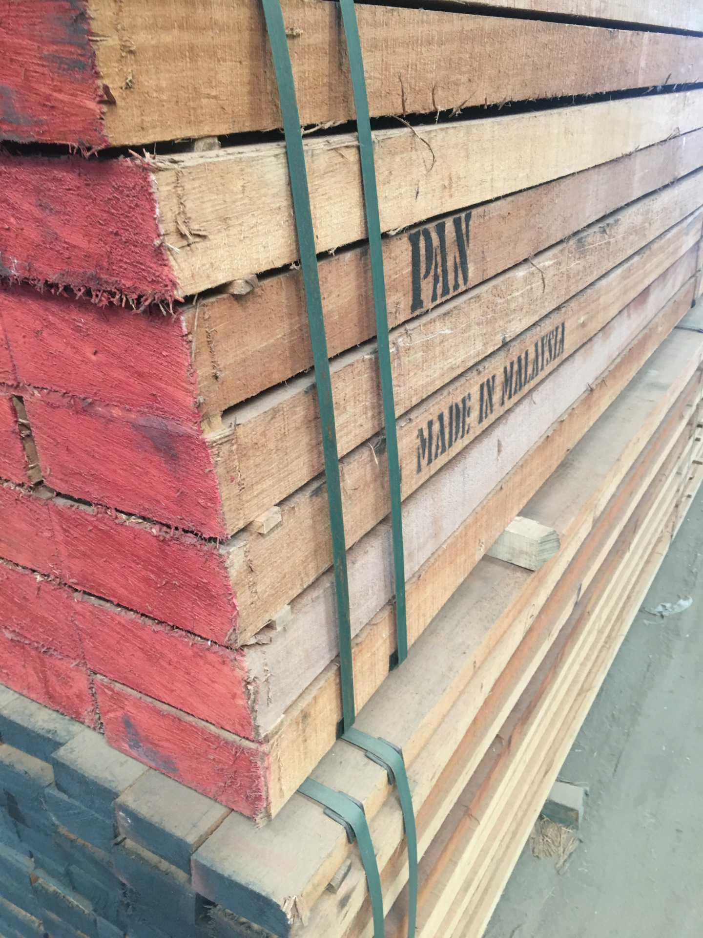 上海红柳桉烘干板材厂家，柳桉木板材批发供应