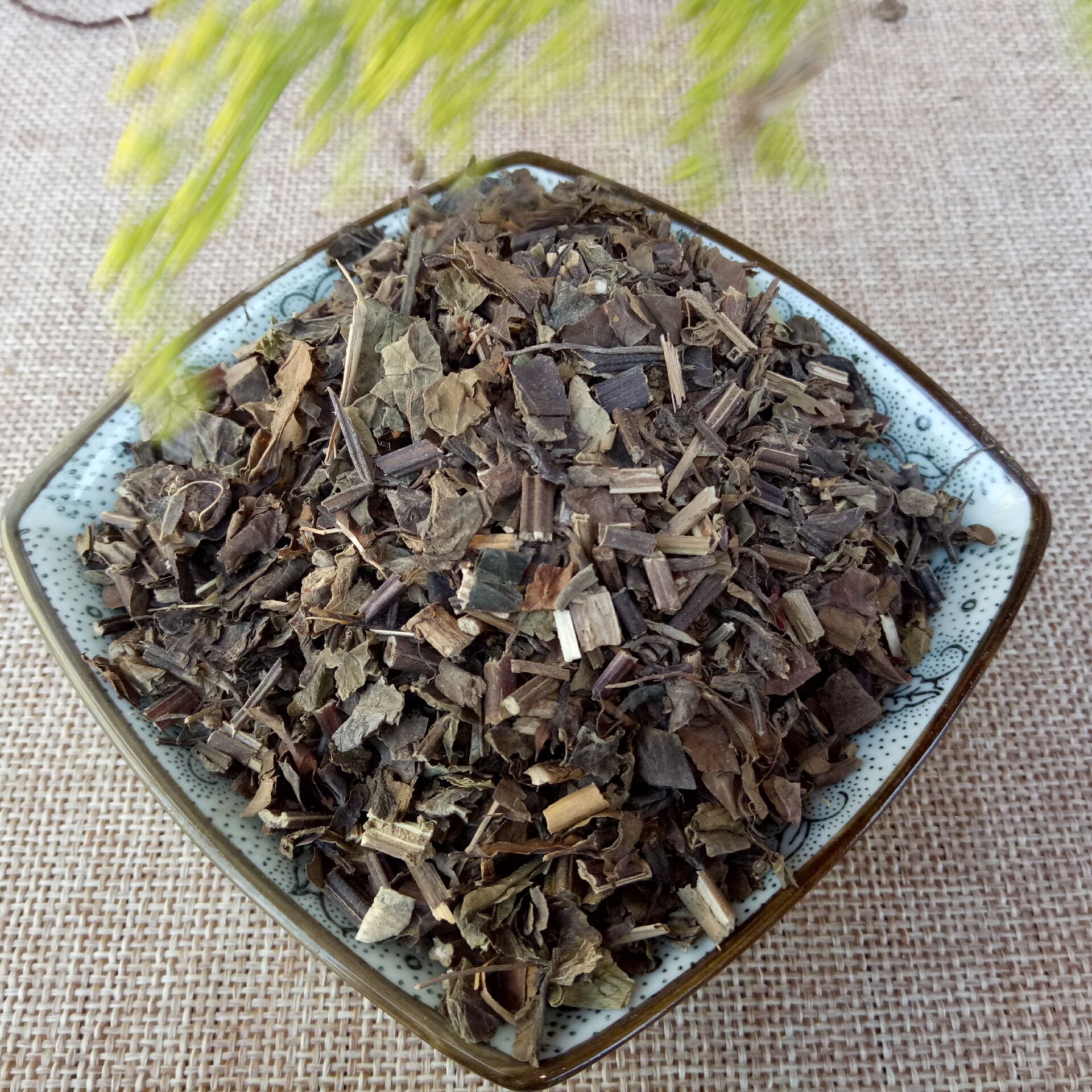 Shi Jian Chuan Dried Herb Slices Salvia chinensis Traditional Decoction Herb 500g quality and texture