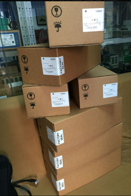 2711P-T10C4A9  罗克韦尔 AB-PLC控制器  2711PT10C4A9