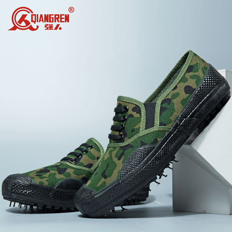 Spring and Autumn low-top casual shoes woodland 35-45 men's and women's work work construction site work farm field slip-on liberation shoes Spring and Autumn low-top casual shoes woodland 35-45 men's and women's work work construction site work farm field slip-on liberation shoes