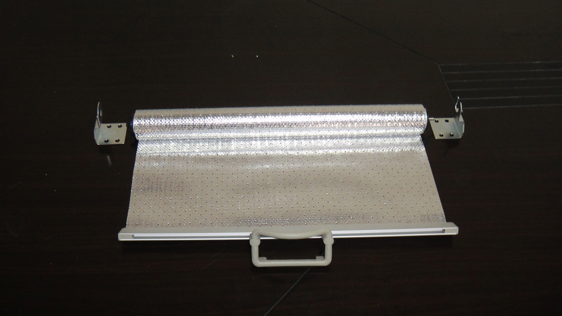 厂家直销 保鲜冷藏设备节能夜间帘 冷柜夜间风幕帘 铝箔布夜幕帘