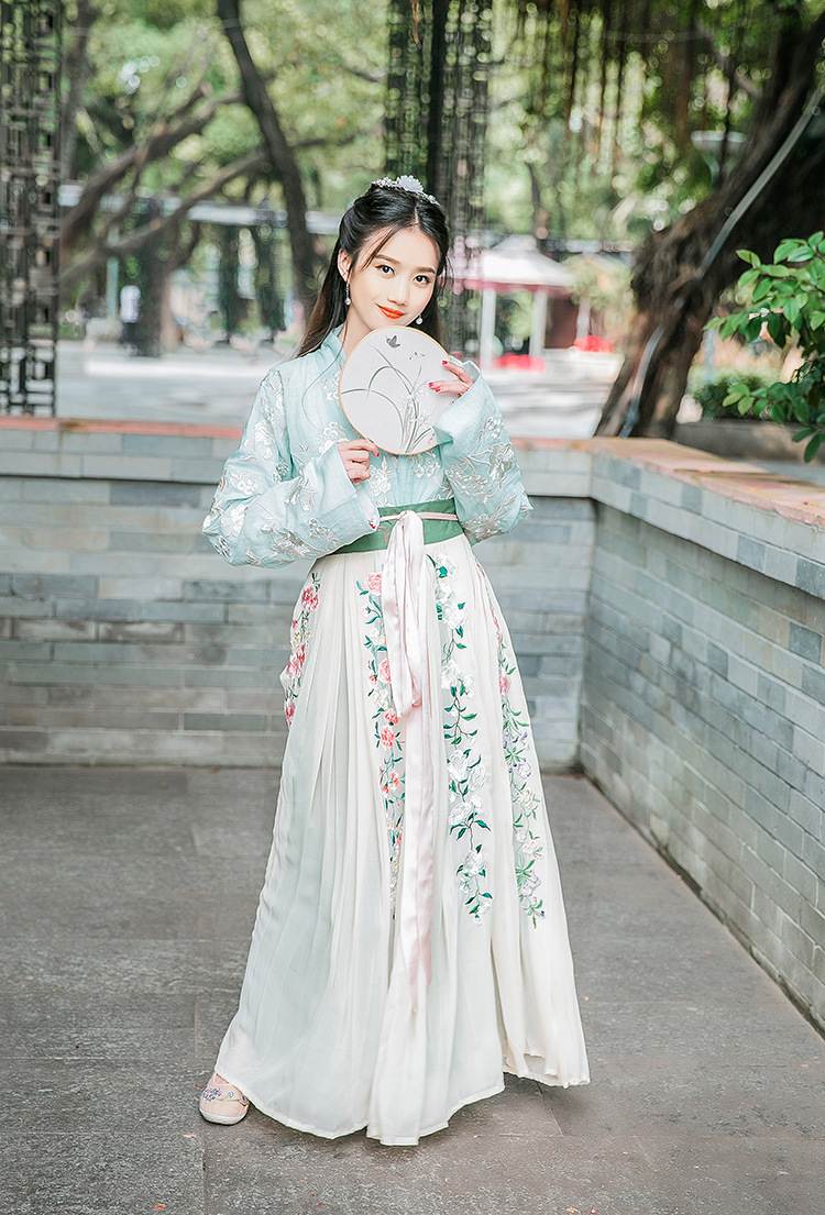 Costume femme PAVILLON YIMENG en Soie brillante - Ref 3333843 Image 36