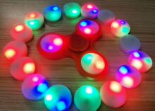 �Ų�����ָ�����ݟ�ָ��p���W������led�l�����~ָ�����ݟ�