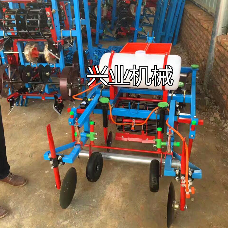 山丹县批发花生播种覆膜机配件