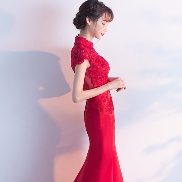 Sexy red fashionable short evening dress