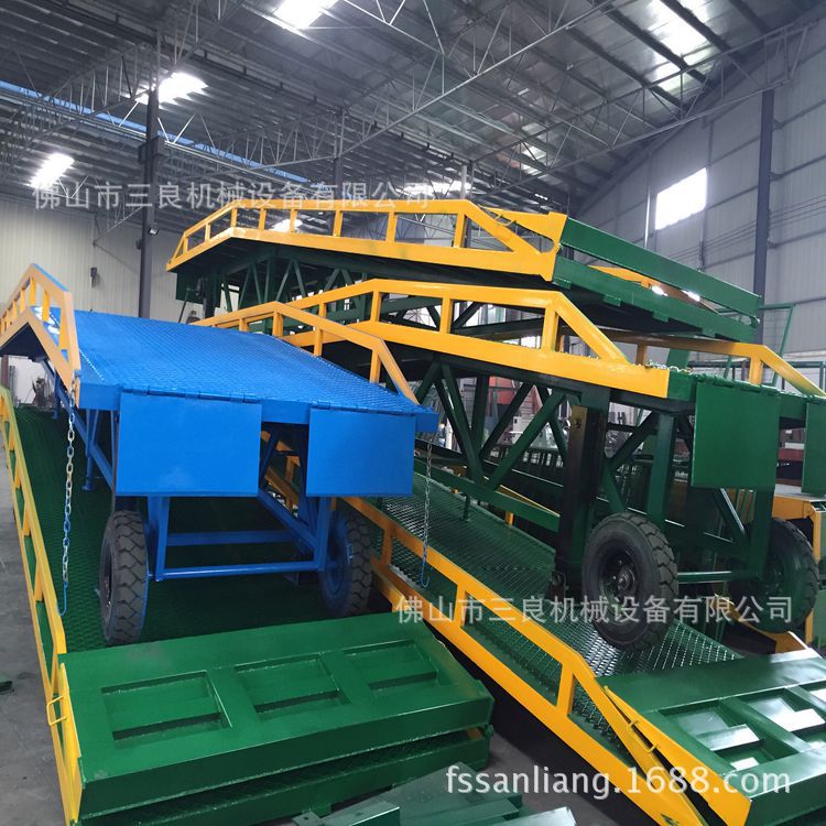 Moving axle Foshan Dengche Bridge Priced Place of Origin source Mobile Container Discharge cargo platform Quoted price