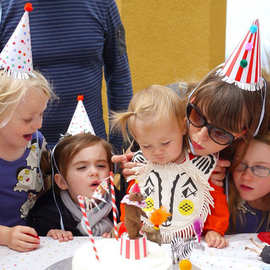 1件代发ins童装批发宝宝用品狮子图案口水巾儿童围嘴婴儿围兜代发