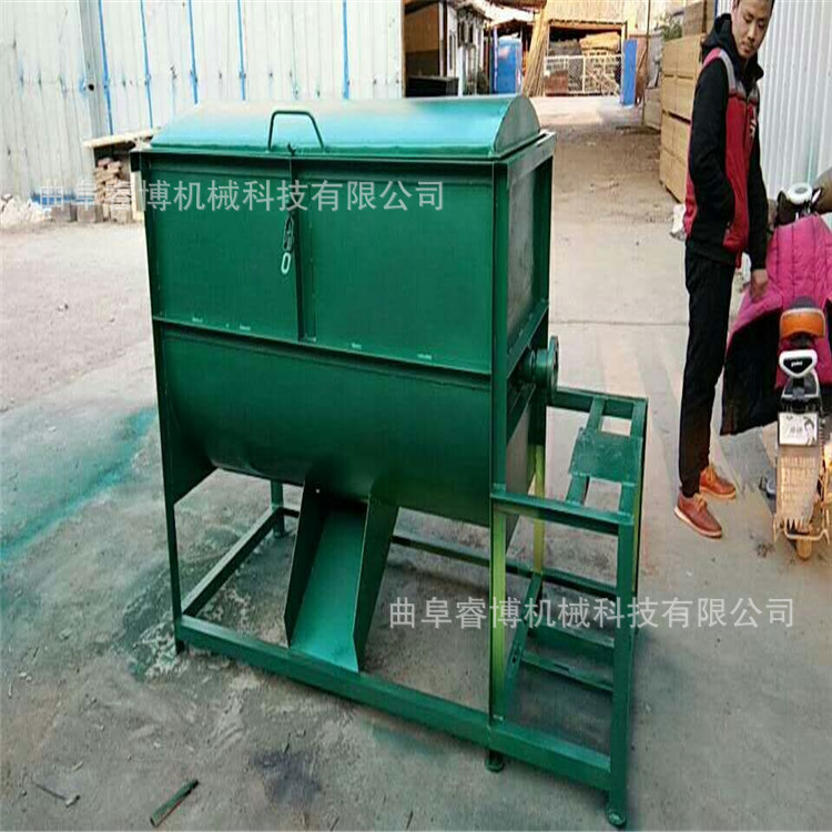 饲料搅拌机