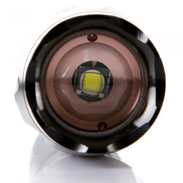 Tại chỗ dẫn đèn pin Cree T6 nhôm đèn pin LED kính thiên văn tập trung Đèn pin
