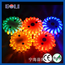 LED��ʾ������ͨ��ʾ����·�ϟ���܇�d��ײ��ˮ��׷β