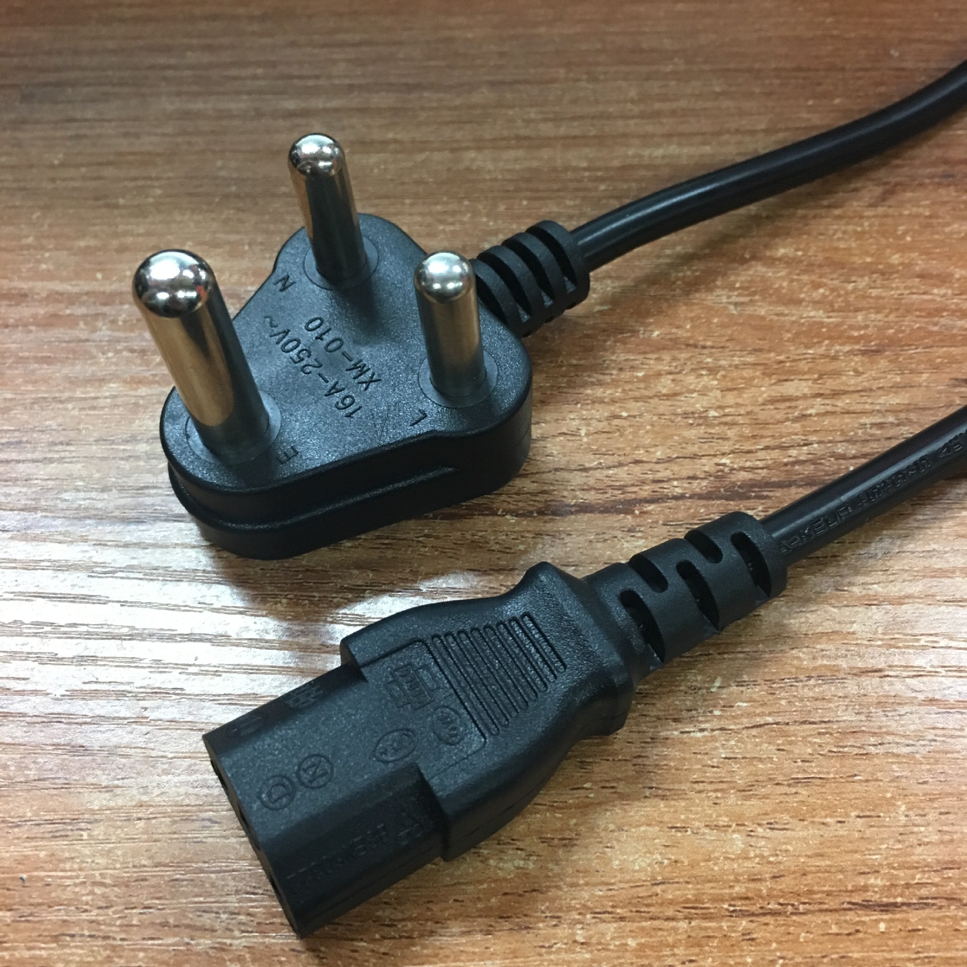 大南非电源线印度三插电源线品字尾小南非电源线插头线纯铜0.5