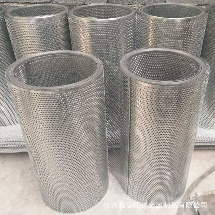 供应镀锌孔板 卷板 张板均可 0.3mm*1米