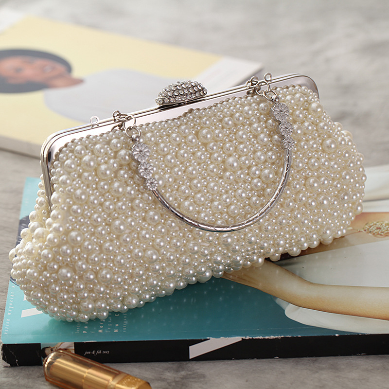 Women Bag New Handmade Pearl Bag Fashion Evening Banquet Handle Clutch display picture 4
