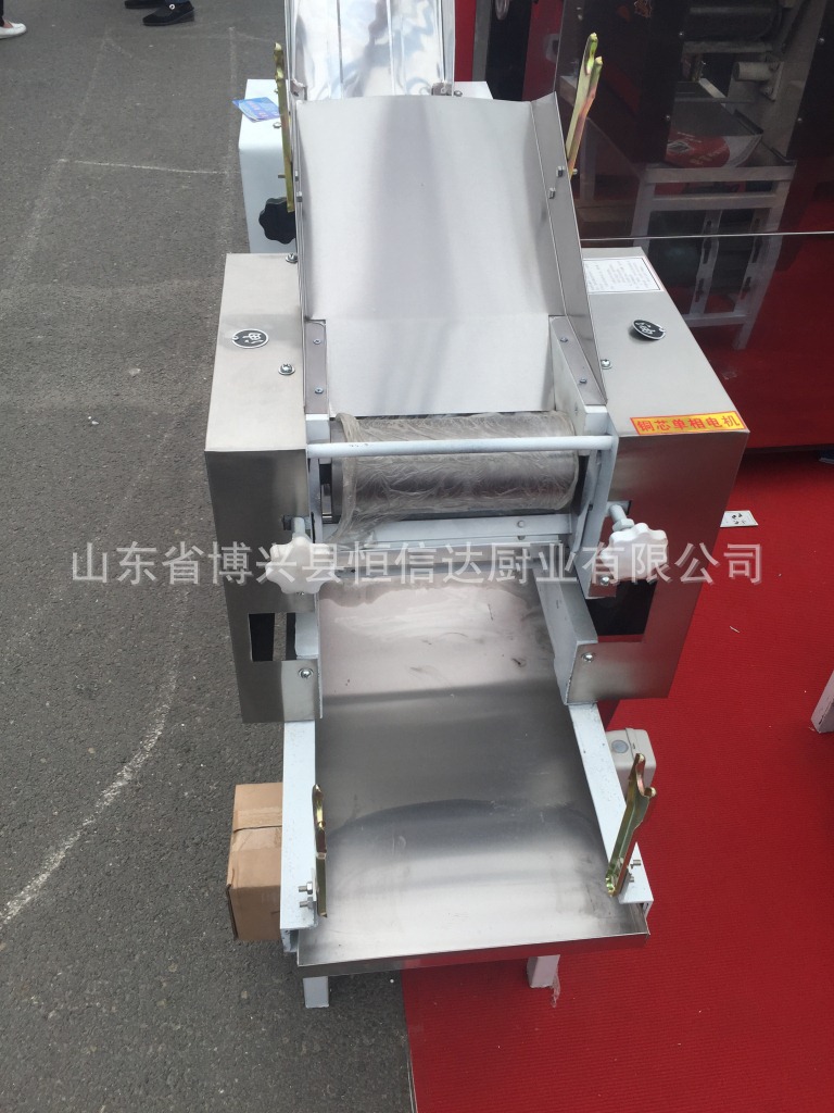 压面条机 厂家直销压面条机40型立式面条机压面机 压面条机