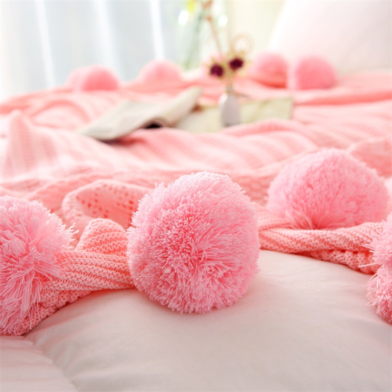 new pattern list Four seasons Warm cotton Knitted blanket Skin-friendly comfortable soft Cashmere Hair ball wholesale