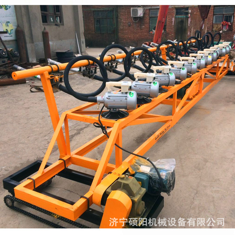 专业生产带振动棒的混凝土排式振捣整平机 新式整平机 摊铺机厂家