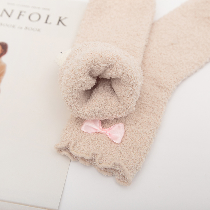 Calentamiento forrado de lana de invierno boca suelta calcetines de mujer embarazada calcetines de confinamiento de maternidad calcetines de dormir de terciopelo coral engrosados calcetines de mujer de medio terciopelo cálido