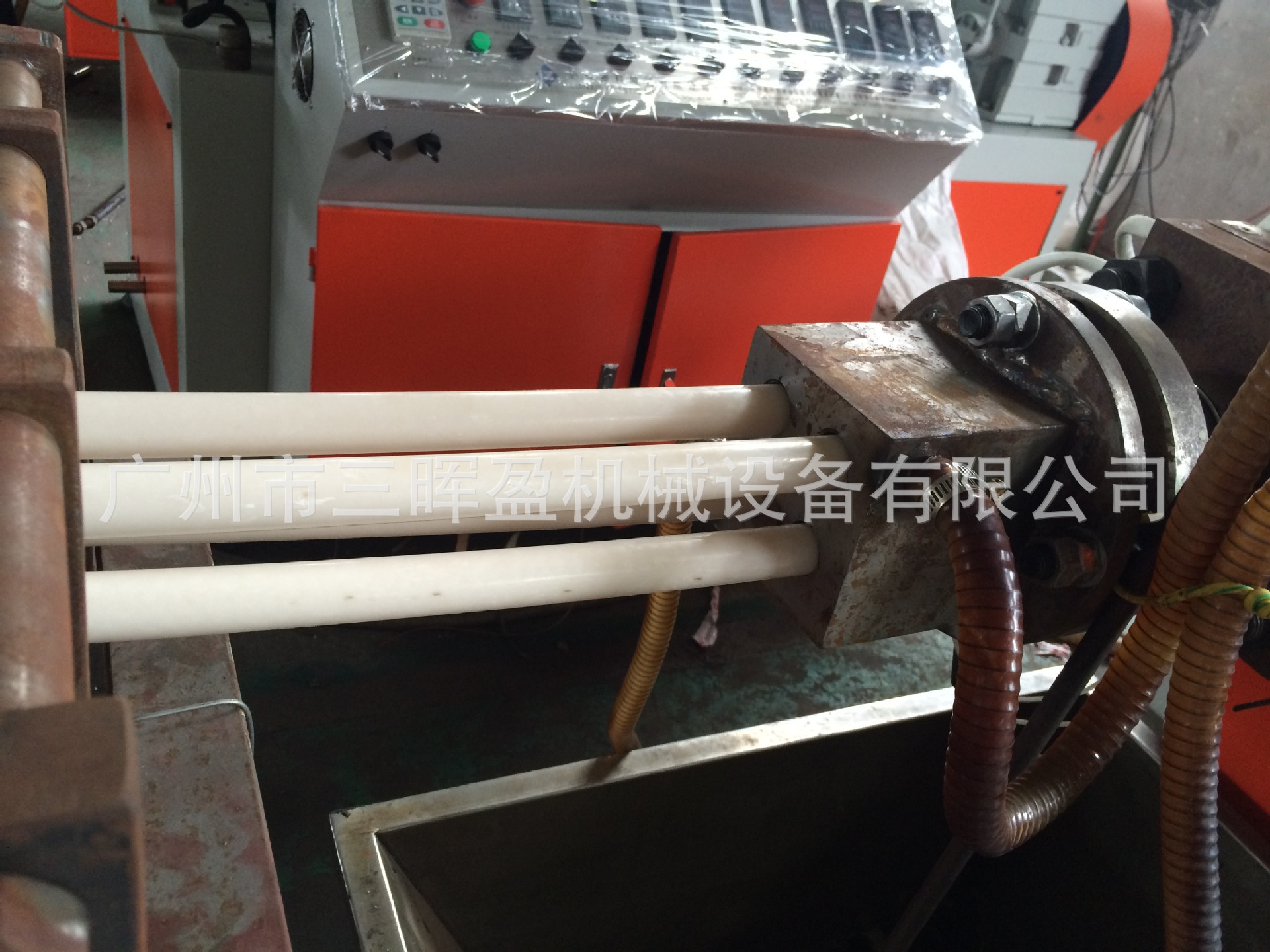 广州联信公司生产塑料棒材挤出机生产线 塑料棒材挤出机制造公司