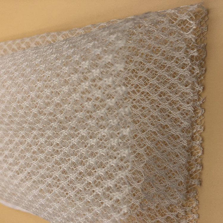 福建厂家直销经编 全涤网眼布 涤纶小梅花网布 箱包鞋材用布批发