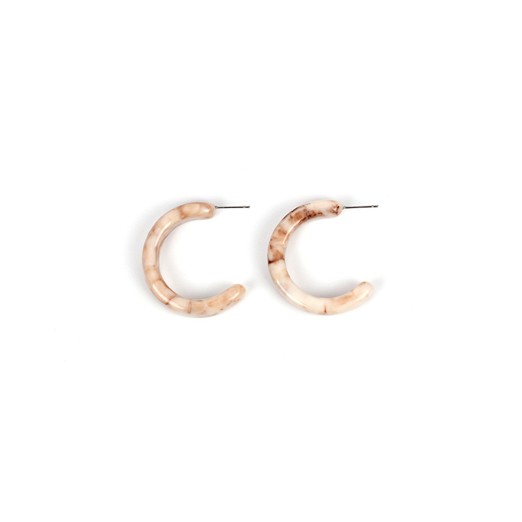 14g Weight Earrings Classification Women'S Gender White, Red Color Retro Fashion Resin Geometric Arc Acrylic Sheet Simple Semicircular Earrings 5