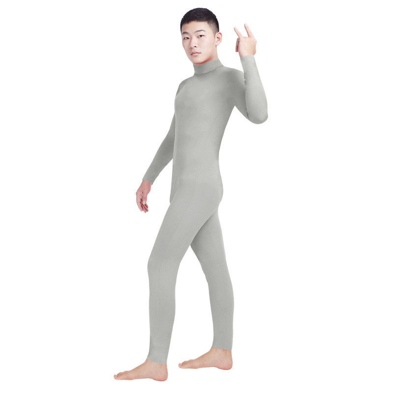 ウルトラマン服のレオタードが痩せています。|undefined