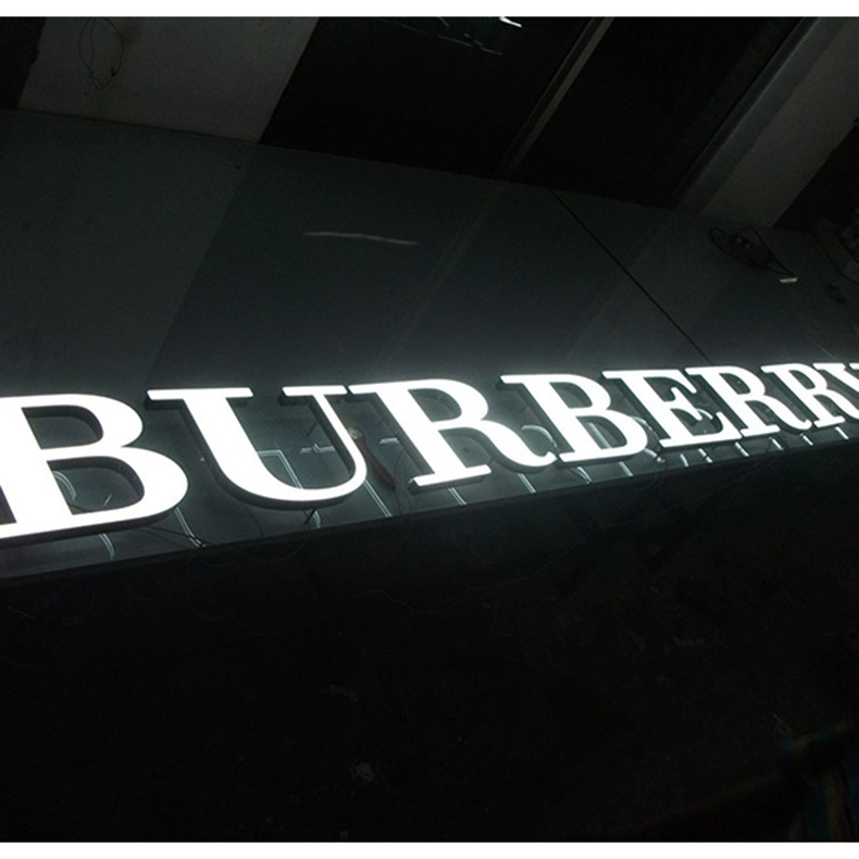 �����ư�LED�ǿ����������ޱ߿���LED���㷢���ֽ���LED������