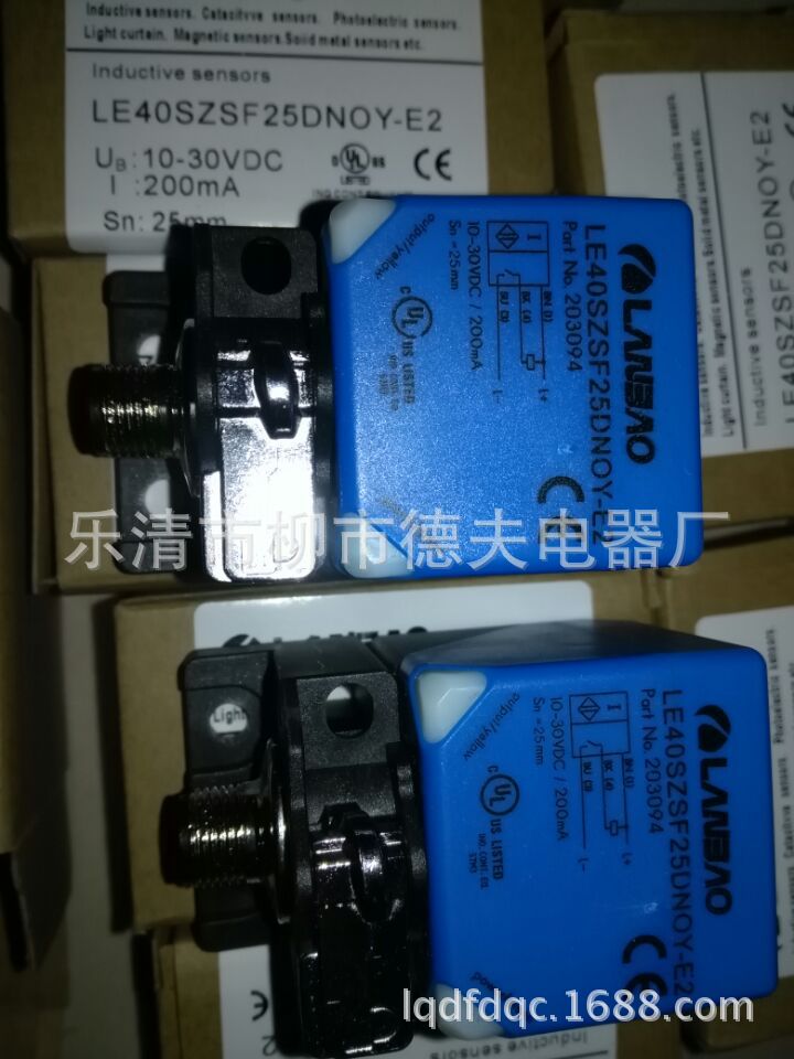 供应全新金属感应接近开关LE40SZSF25DPOY-E2 电梯专用