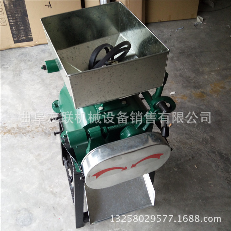 金坛 花生米破碎机 家用小型黄豆挤扁机 小型两项电燕麦压扁机