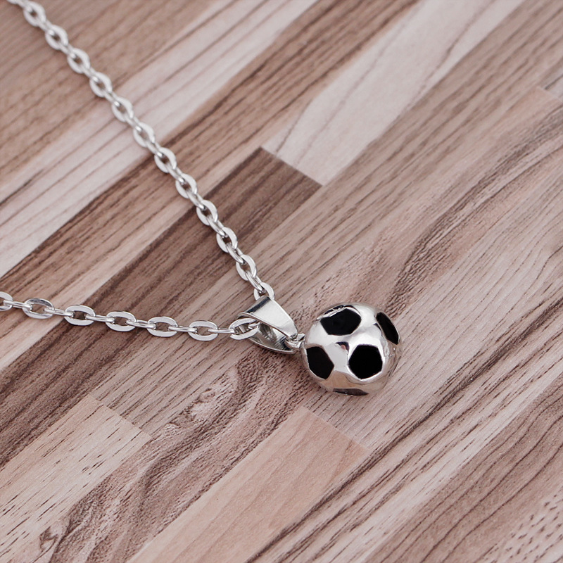 Creative World Cup Football Pendant Sweater Chain Necklace Hot Selling Necklace Women Wholesale Nihaojewelry display picture 10