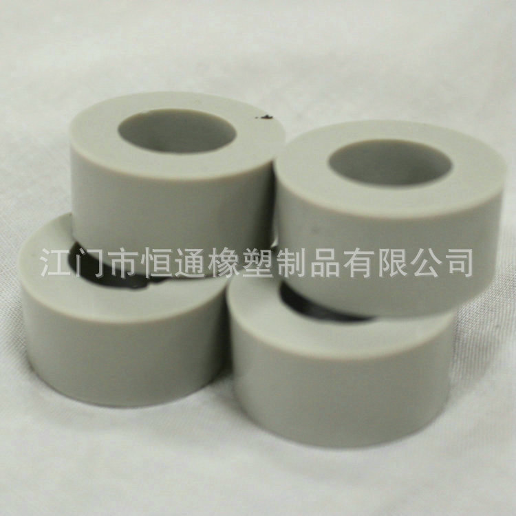 4583722223_460498989