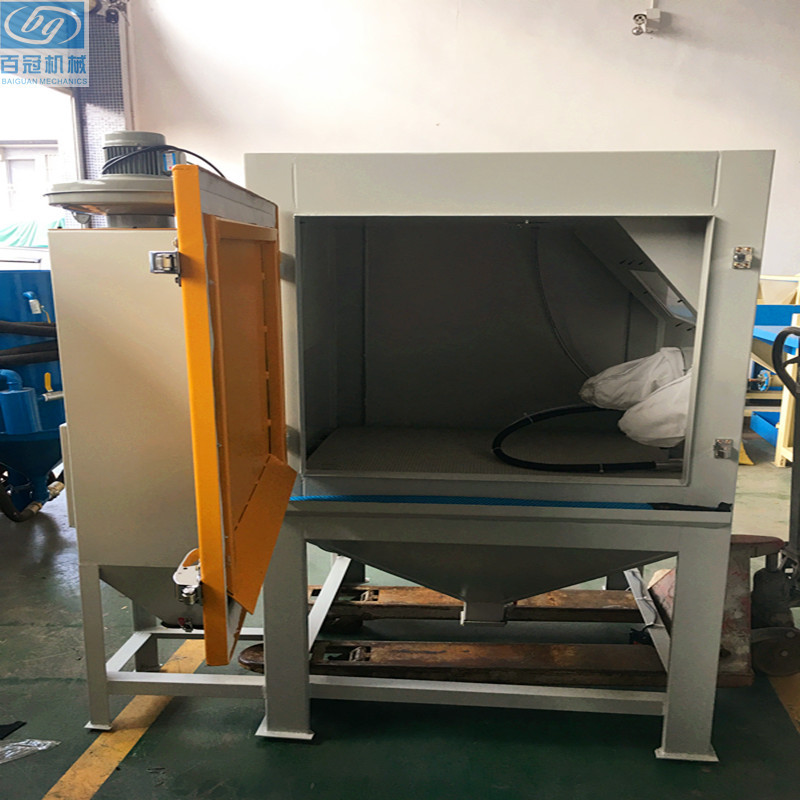 手动喷砂机环保节能箱式喷砂机到深圳百冠喷砂设备生产厂家