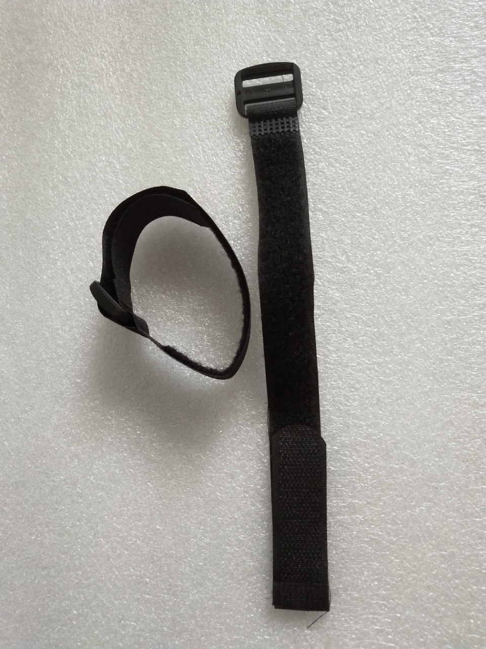 工厂生产15-25mm电压魔术贴手绑带 可印刷 勾毛同体魔术贴绑带