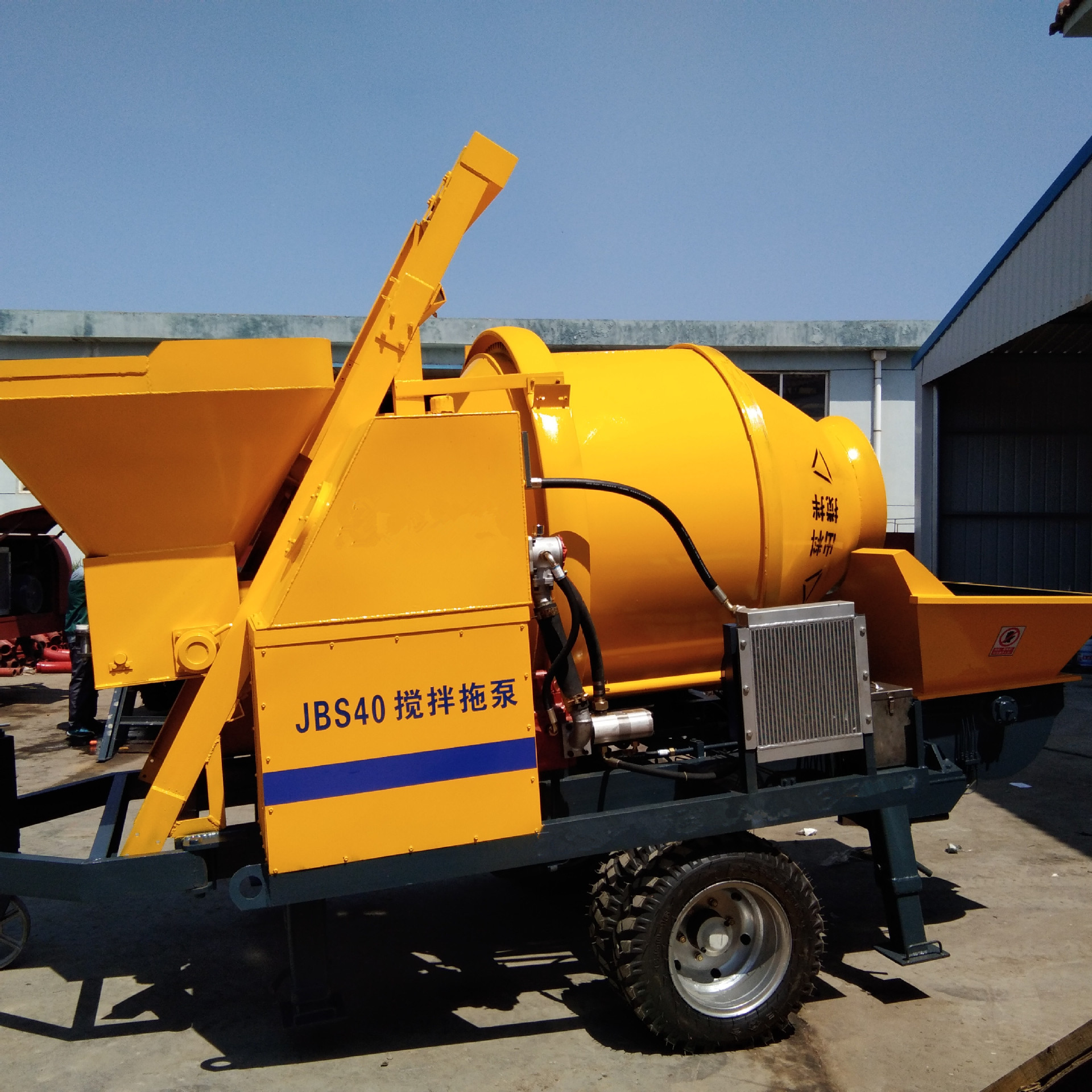 混凝土搅拌泵送一体机 混凝土泵送一体机 配套100米125管道 保1年
