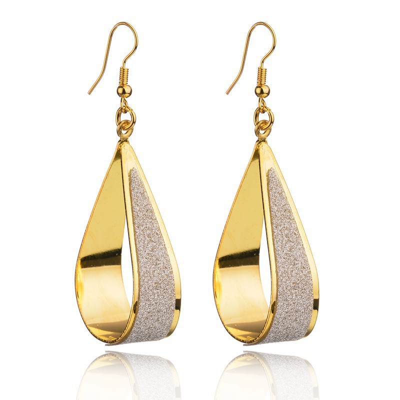 E1213 europeo y americano elegante personalizado pendientes simple clásico en forma de gota pendientes adornos al por mayor