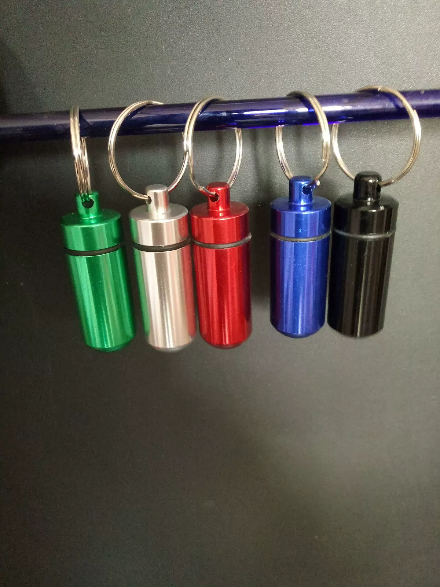 Metal keychain