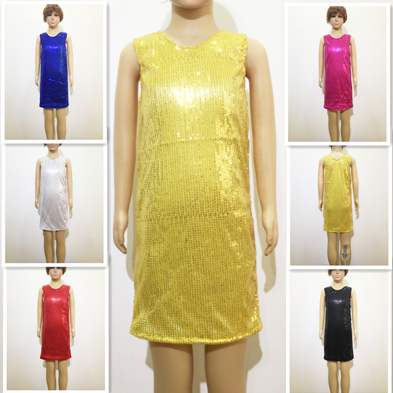 Fashionable children's dress with sleeves with a round collar