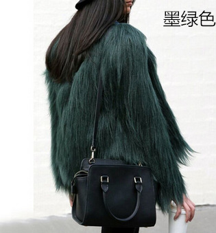 Темно-зеленый