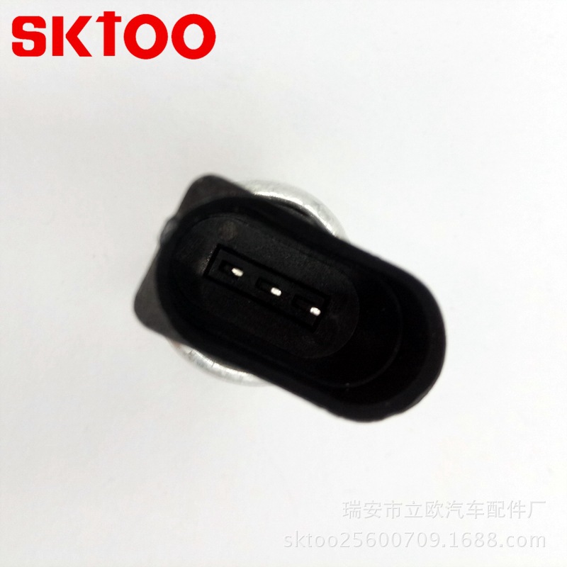 �����ڴ���ϵ�д�����  �յ�ѹ��������1K0959126A  1K0959126D