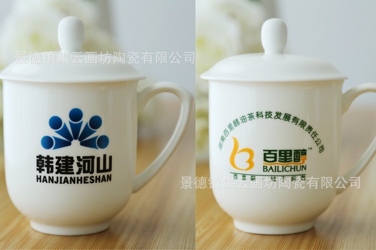 D8FFE7EA0A3BF76AEBA7E8CE33E7F8