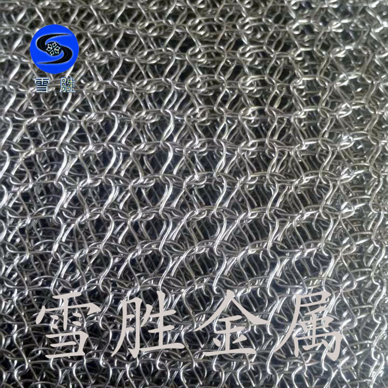 95573717037950393