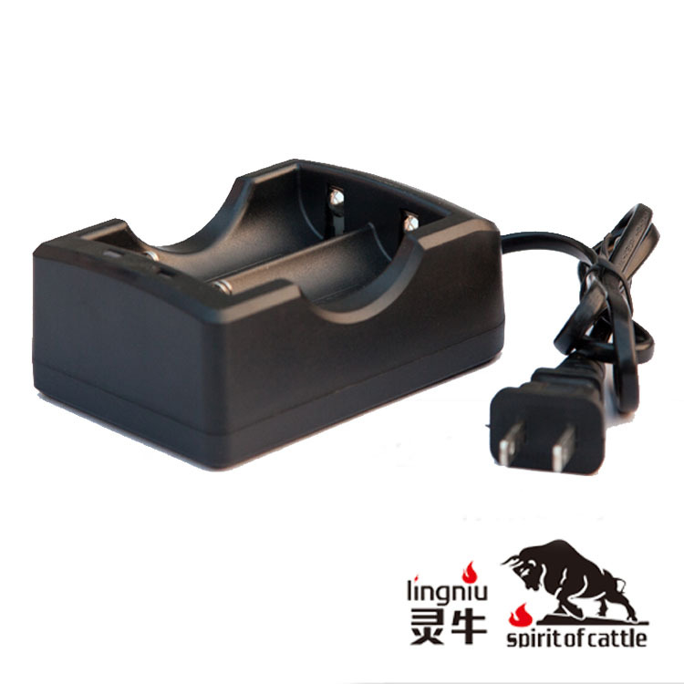 26650美规双槽 CE FCC 认证 4.2V1A 18650 16650充电器 工厂直批