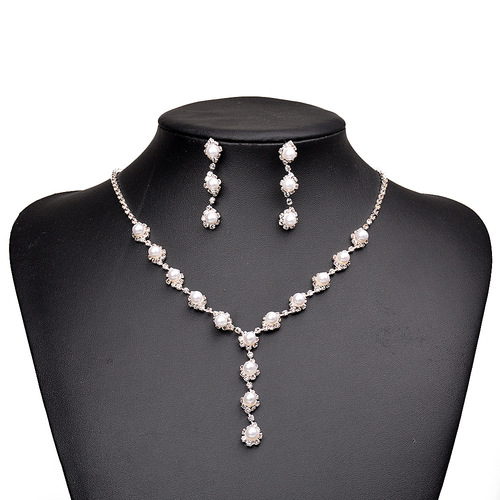 Cross-border new product launch: Pearl necklace set with sparkling rhinestone long earrings—versatile European and American-style bridal wedding accessories.