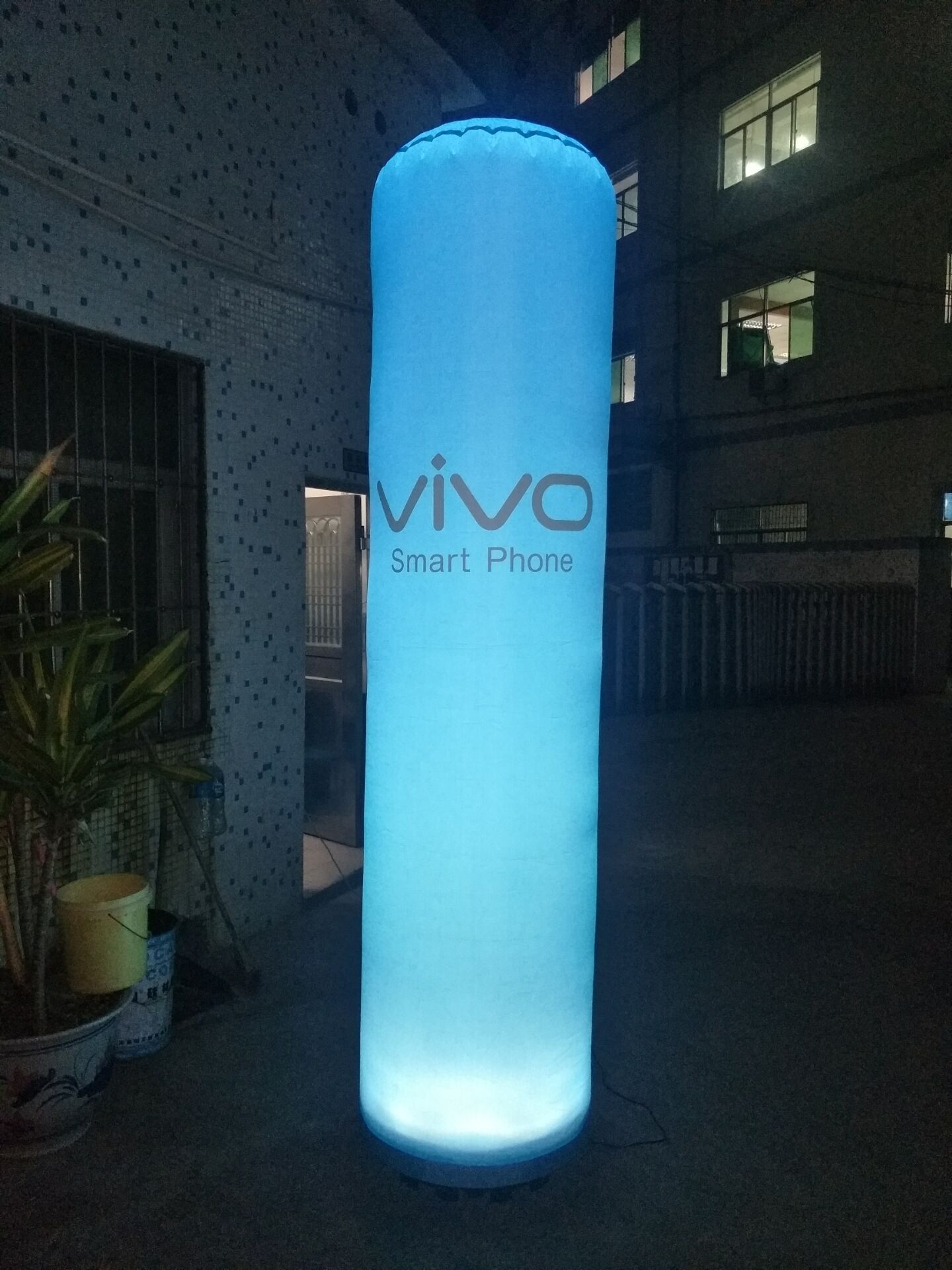 vivo广告灯柱直销，高效LED广告展示